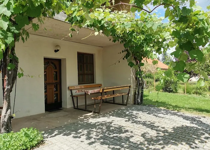 Eva Apartmanhaz 2 שצ'ופק